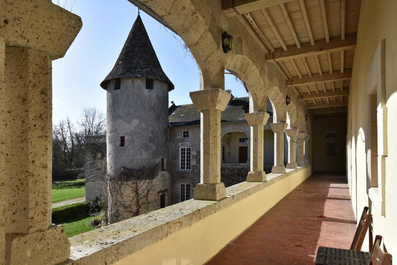 Chateau De Laroche Bed & Breakfast Vianne Oda fotoğraf